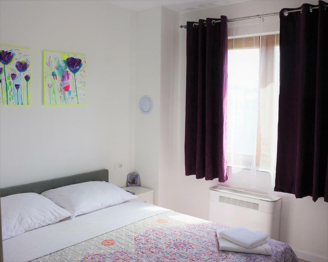 Apartments Mario Malinska Buitenkant foto